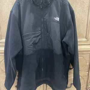 Mens 3XL north face jacket. Heavy duty warmth